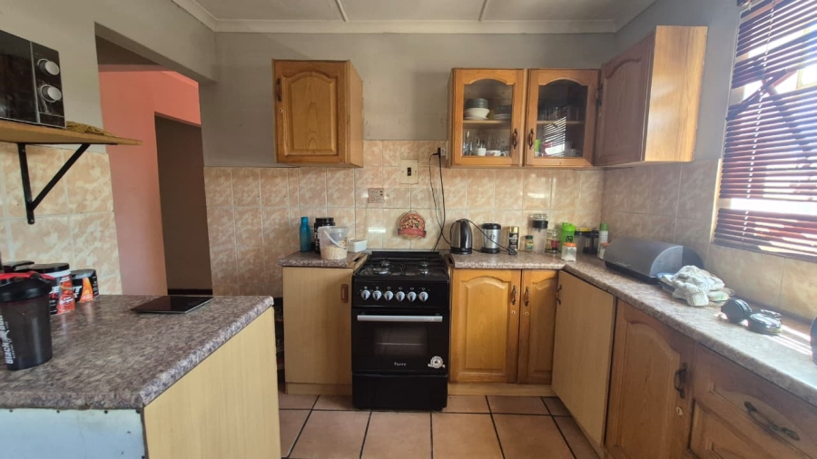3 Bedroom Property for Sale in Hexpark Western Cape